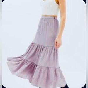 Urban Outfitters Women’s Lavender Odessa Tiered Ruffle Midi Skirt. Size L